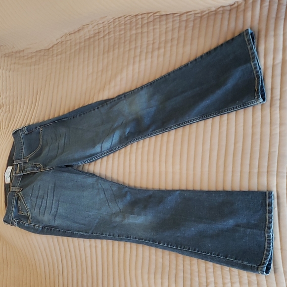 Levi Strauss Signature Stretch Bootcut size 4 medium [JEANS 👖 ONLY!] - Picture 2 of 5